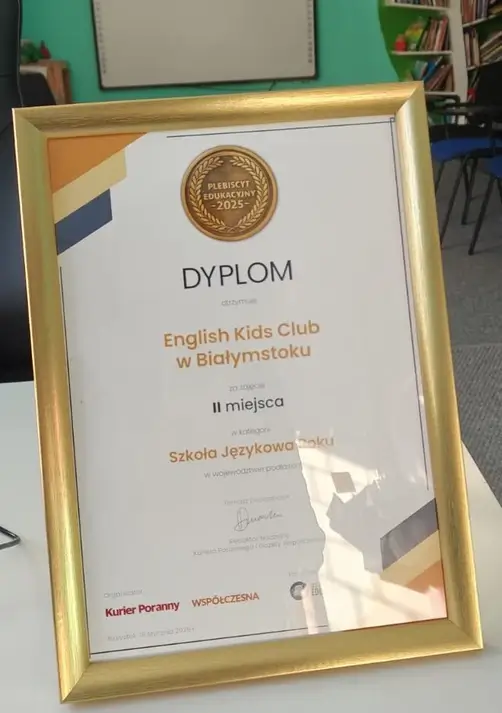 Dyplom Plebiscytu Edukacyjnego 2025 dla English Kids Club w Białymstoku